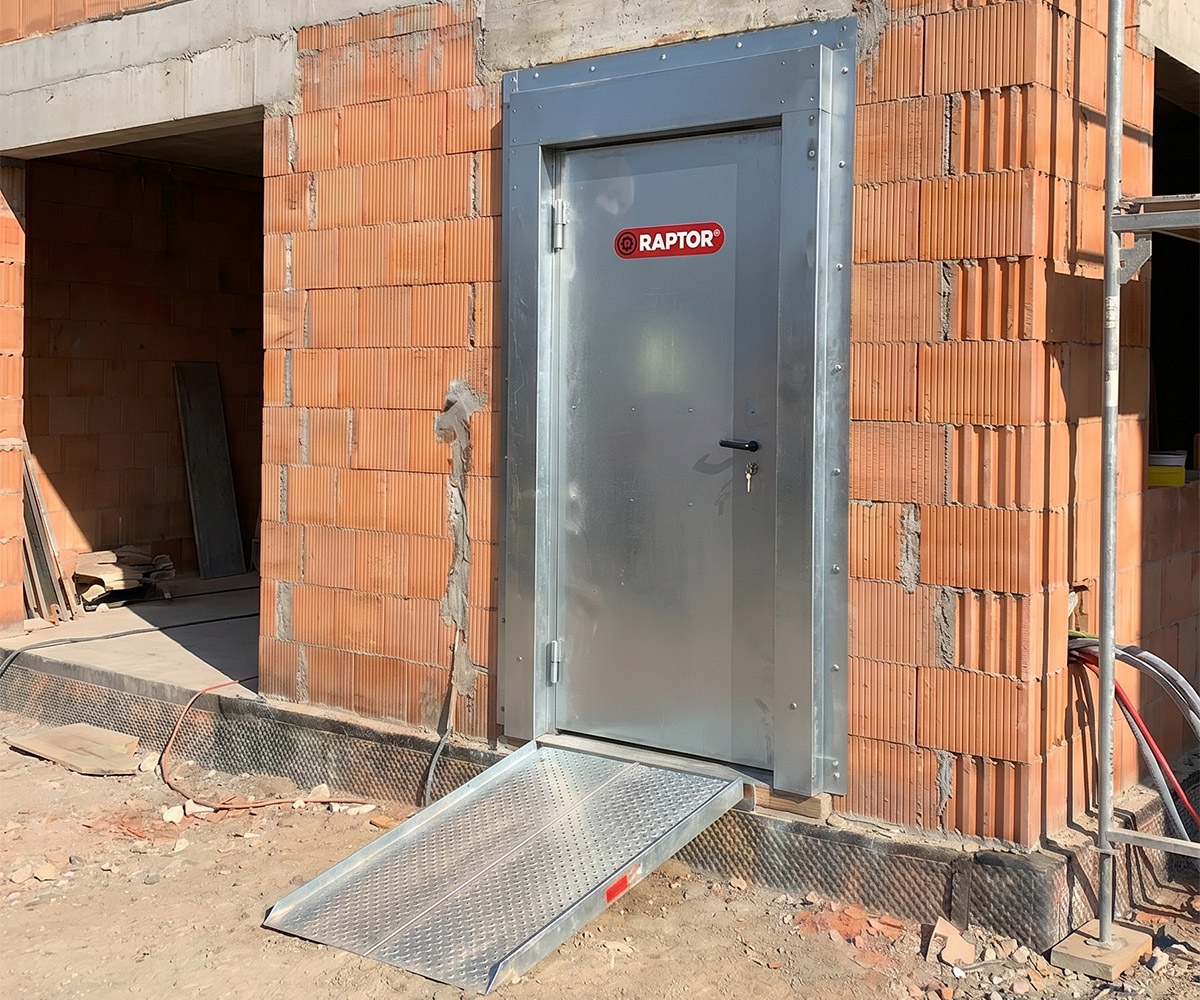 Construction site doors