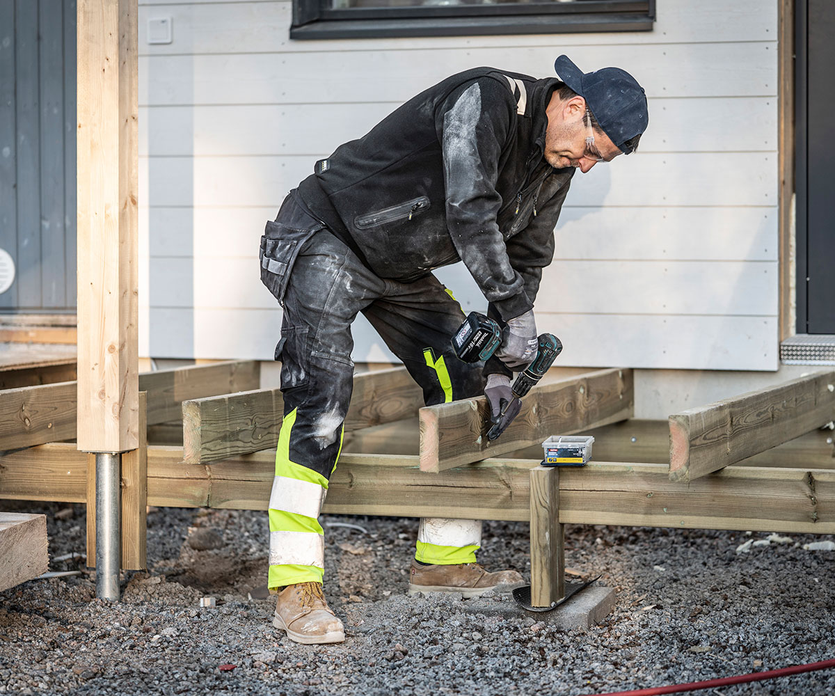 Decking screws