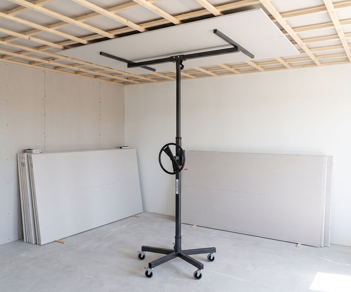 Lifting equipment